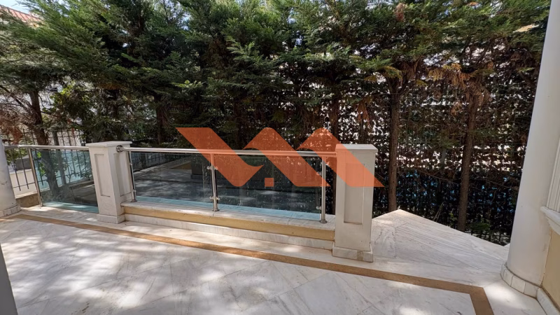 Property view 18