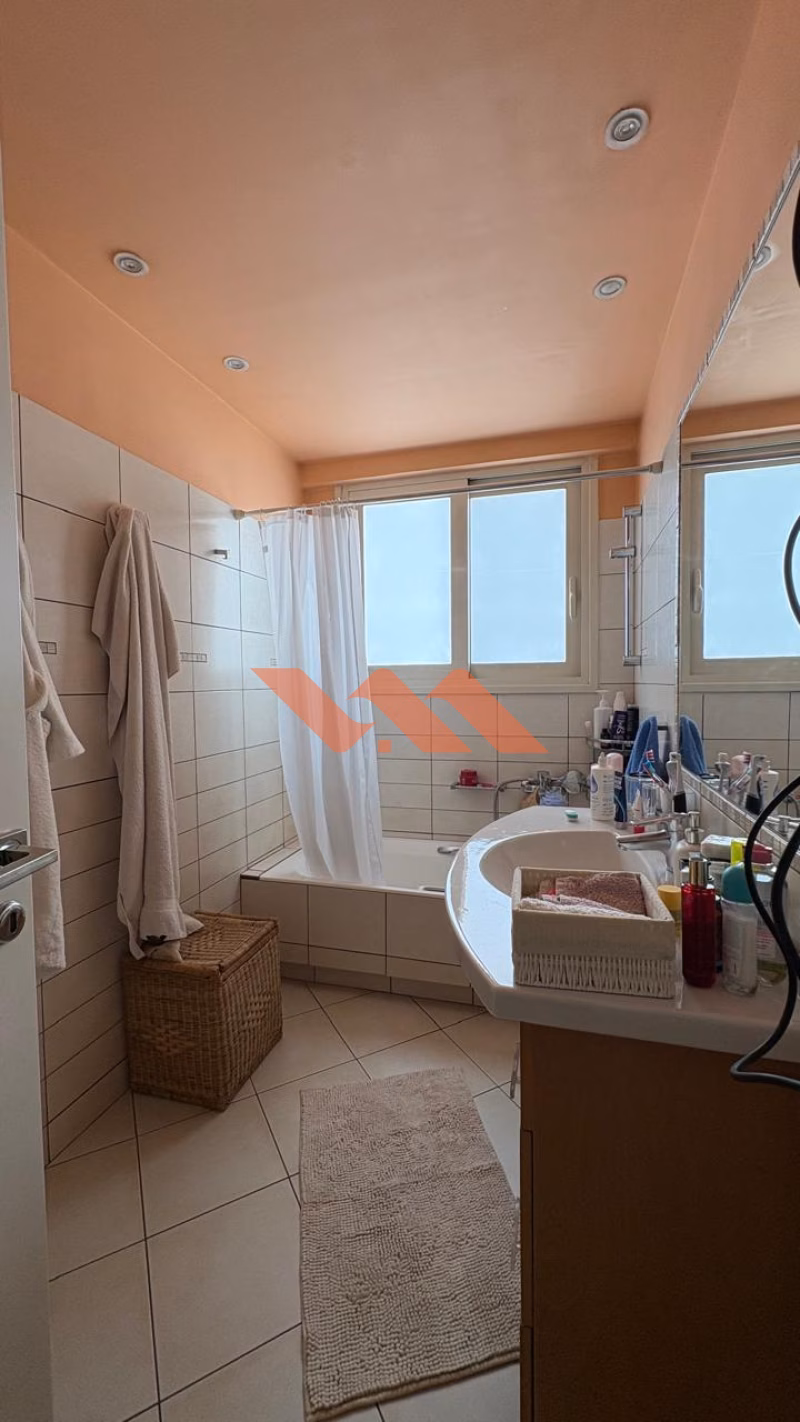 Property view 11